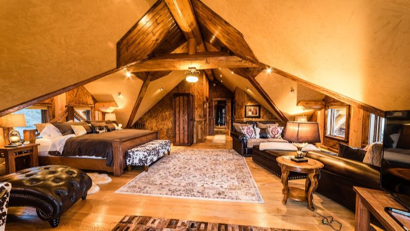 Coyote Bluff Estate, room with private jacuzzi, photo 2