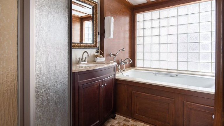 Creekhaven Inn & Spa