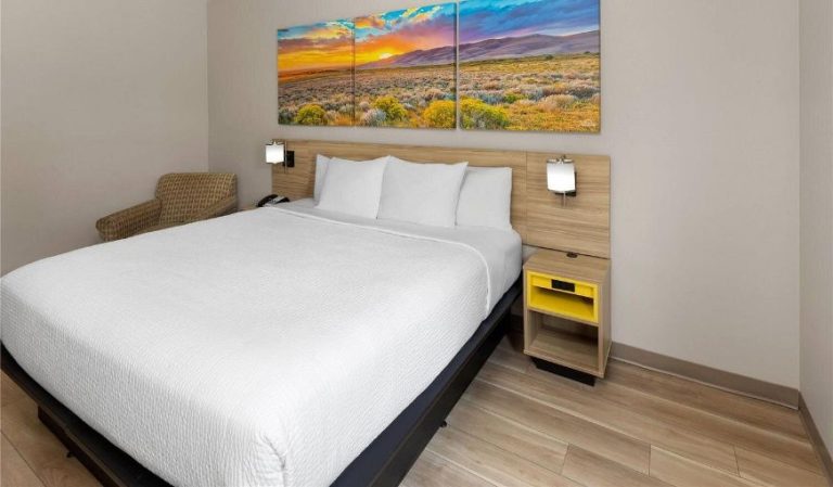 Days Inn Tulsa Central