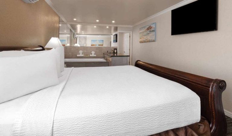 Days Inn by Wyndham Las Vegas Airport Near the Strip