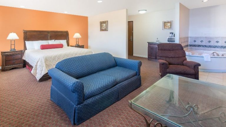 Days Inn by Wyndham Minot