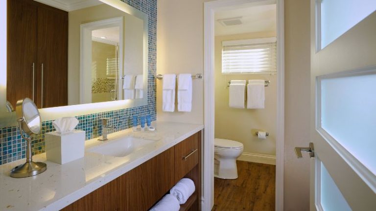 Edgewater Beach Hotel