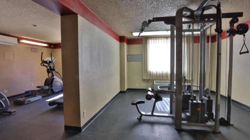 Edgewater Hotel & Casino, room with private jacuzzi, photo 8