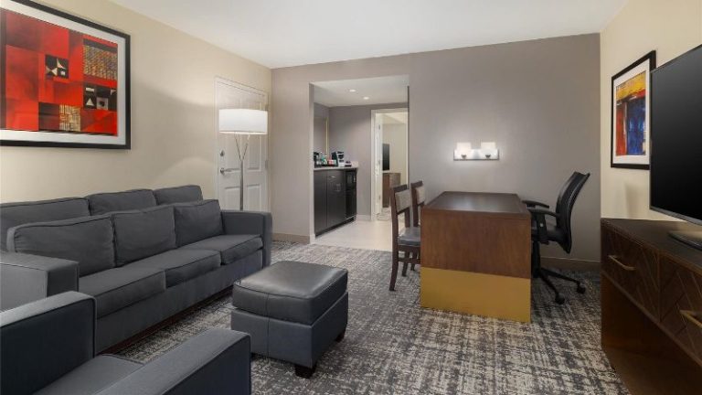 Embassy Suites by Hilton Laredo
