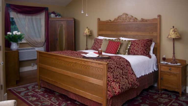 Heartstone Inn and Cottages