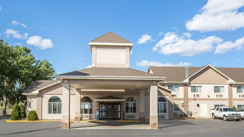 FairBridge Inn & Suites Glendive, room with private jacuzzi, photo 6