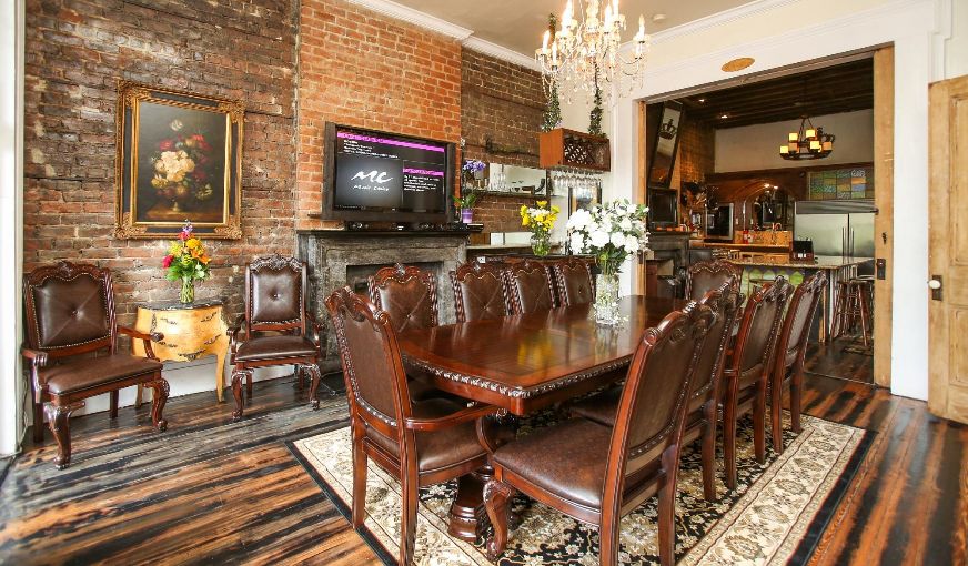 Fleur De Lis Mansion Bed and Breakfast, room with private jacuzzi, photo 7
