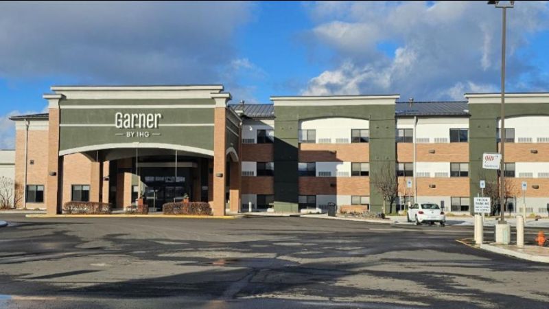 Garner Hotel Butte Southeast By IHG, room with private jacuzzi, photo 8