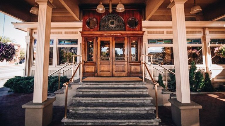 General Palmer Hotel