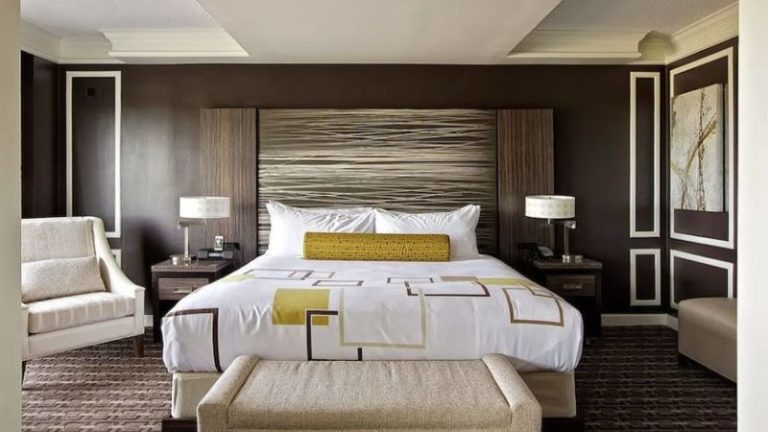 Golden Nugget Casino, Hotel & Marina