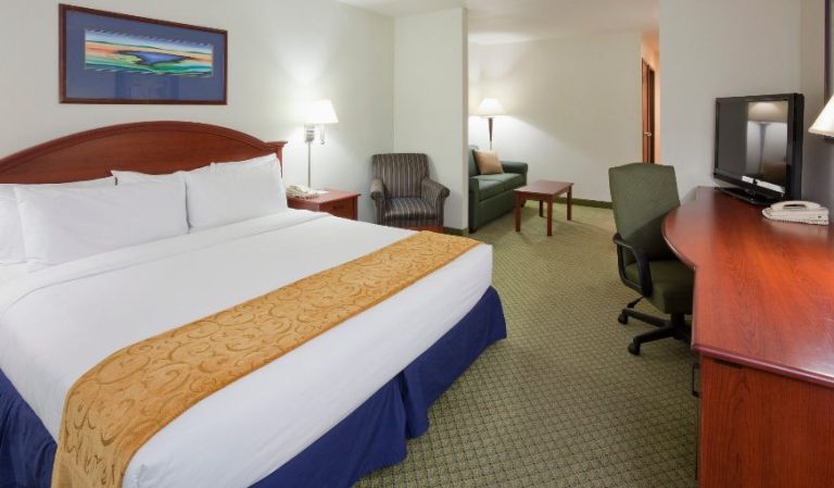 Crossings by GrandStay Inn and Suites Becker