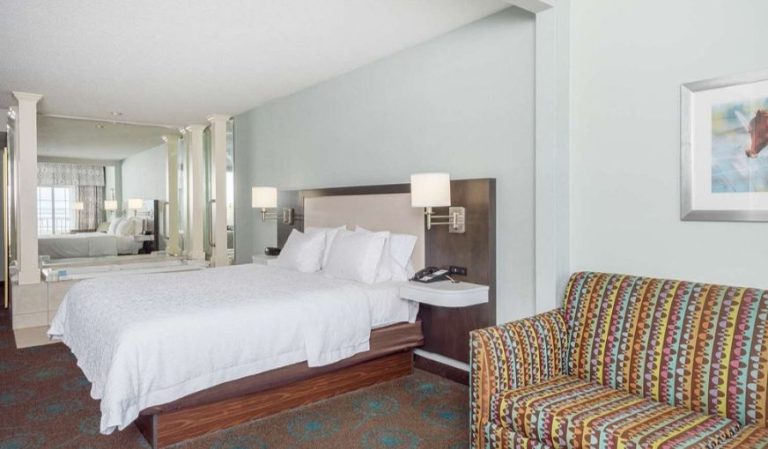 Hampton Inn & Suites Chincoteague-Waterfront