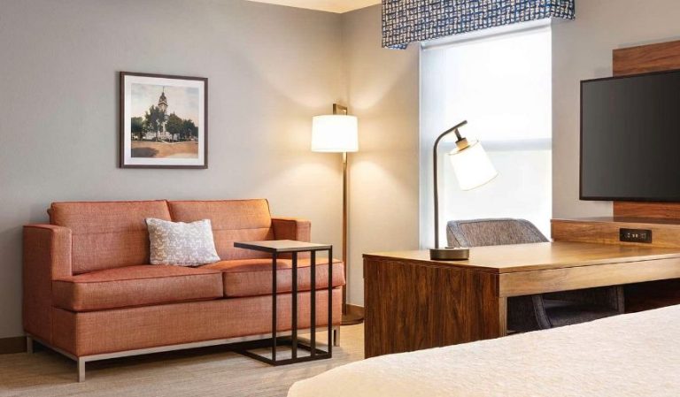 Hampton Inn & Suites Valparaiso