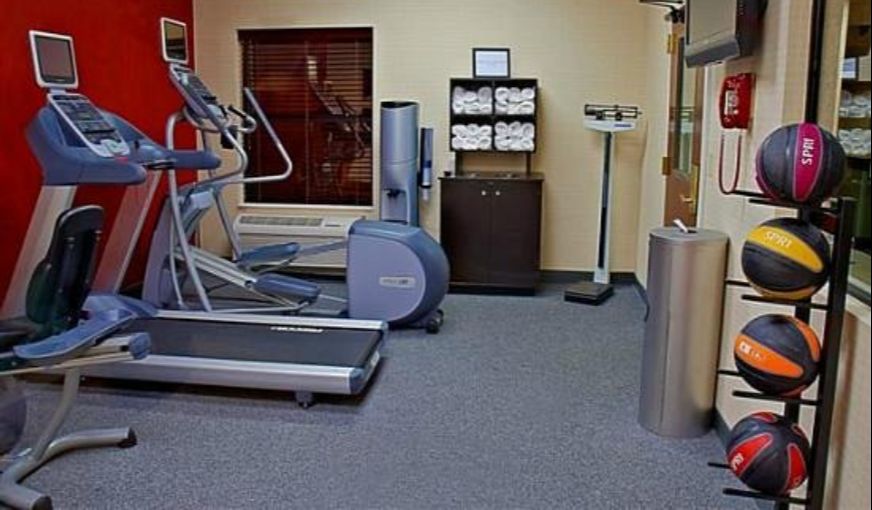 Hampton Inn & Suites Valparaiso, photo 7