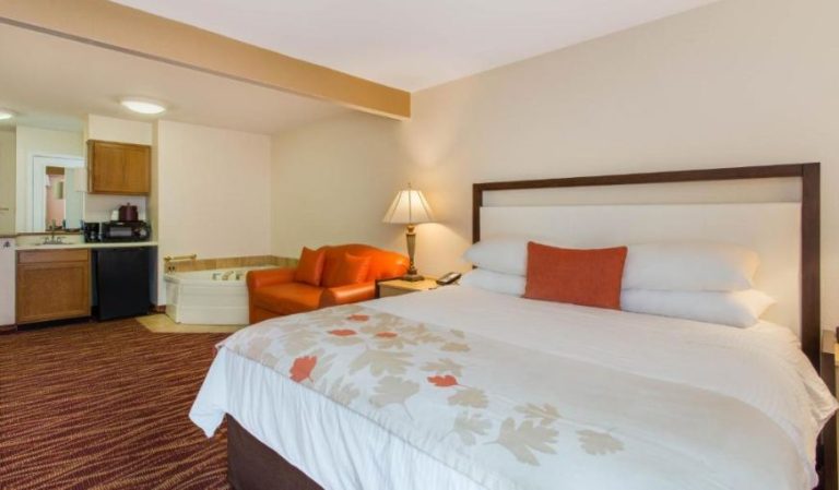 Hawthorn Suites by Wyndham Allentown-Fogelsville