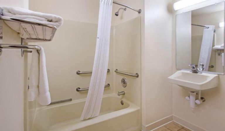 Hawthorn Suites by Wyndham Allentown-Fogelsville