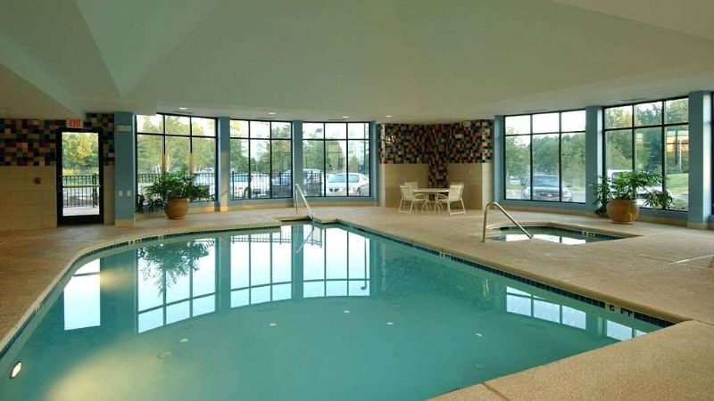 Hilton Garden Inn Atlanta Airport / Millenium Center, room with private jacuzzi, photo 6