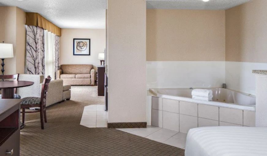 Holiday Inn Express Grove City (Outlet Center), an IHG Hotel