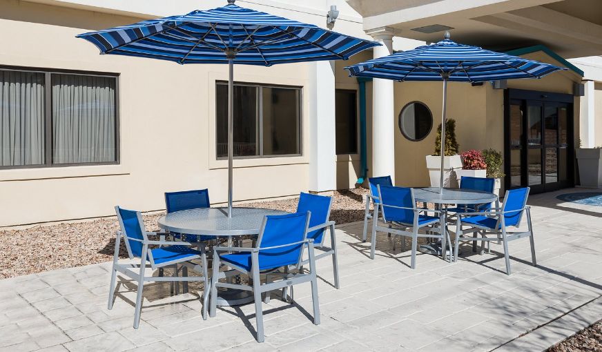 Holiday Inn Express Richmond – Downtown, an IHG Hotel, room with private jacuzzi, photo 8