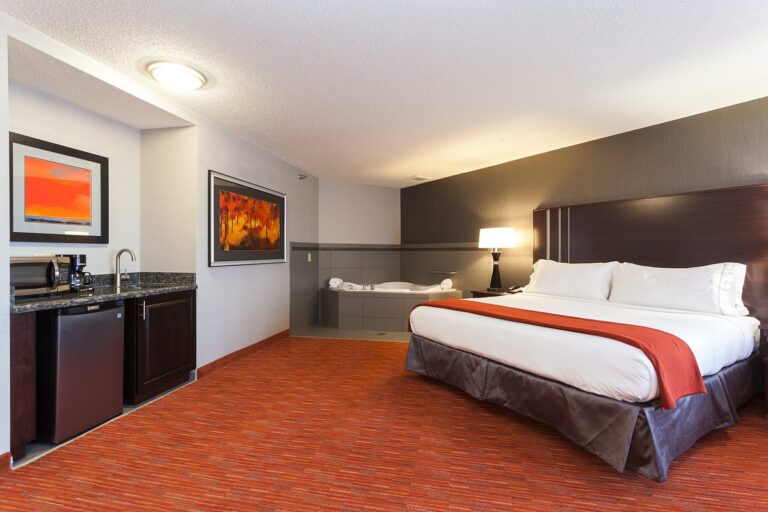 Holiday Inn Express & Suites Rapid City I-90, an IHG Hotel