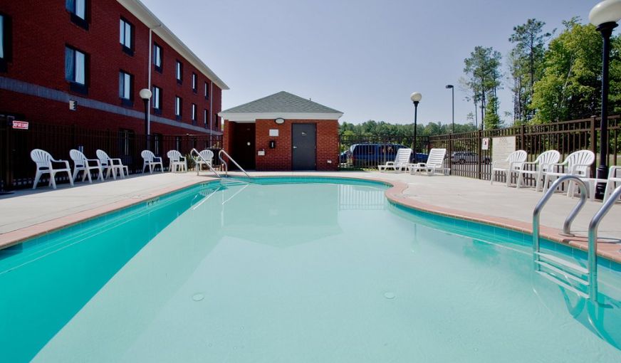 Holiday Inn Express & Suites Suffolk An IHG Hotel, photo 6