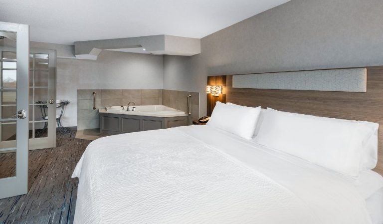 Holiday Inn Express & Suites Wadsworth, an IHG Hotel