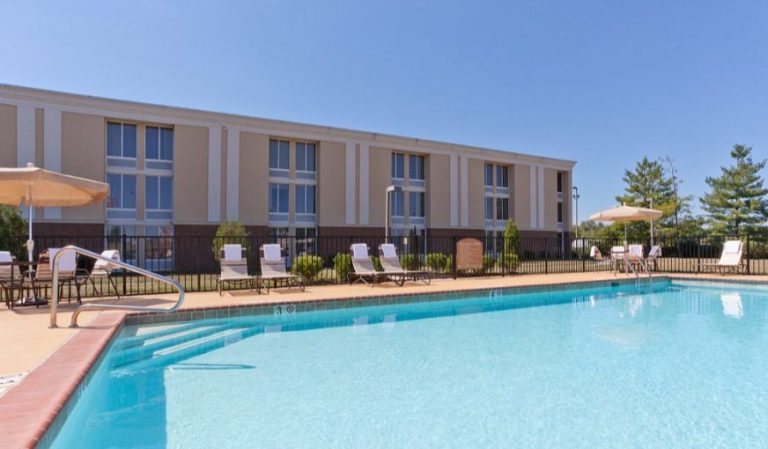 Holiday Inn Express Woodstock-Shenandoah Valley, an IHG Hotel