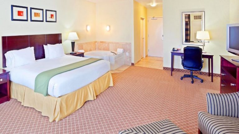 Holiday Inn Express & Suites Chehalis-Centralia, an IHG Hotel