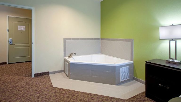 Holiday Inn Express & Suites Clemson – Univ Area, an IHG Hotel
