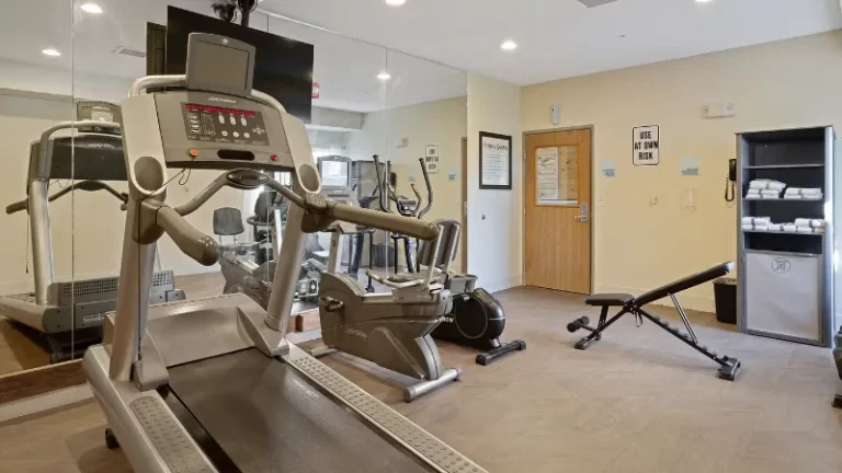 Holiday Inn Express & Suites Torrington, an IHG Hotel