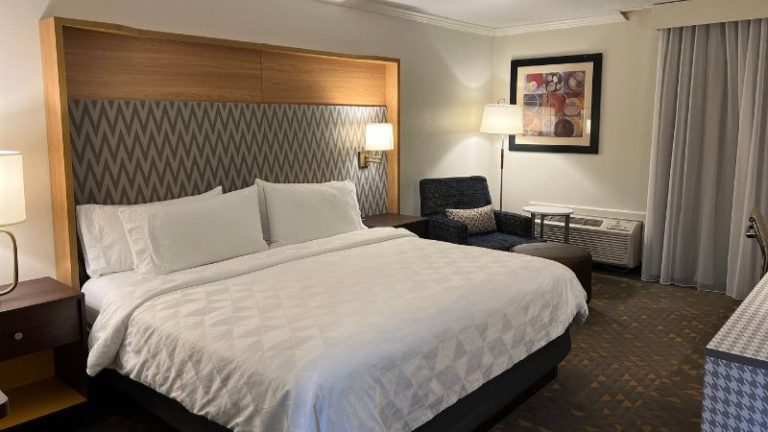 Holiday Inn Rock Springs, an IHG Hotel