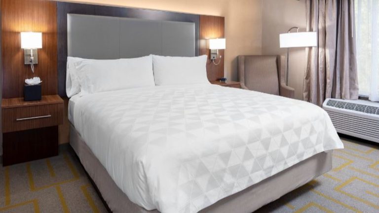 Holiday Inn Chicago SW-Countryside Confctr, an IHG Hotel