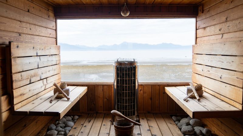 Homer Inn & Spa, room with private jacuzzi, photo 6