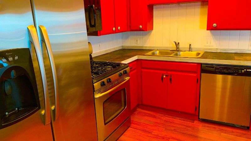Ocean House Inn, room with private jacuzzi, photo 4