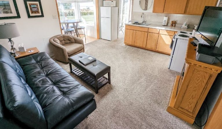 Juan de Fuca Cottages