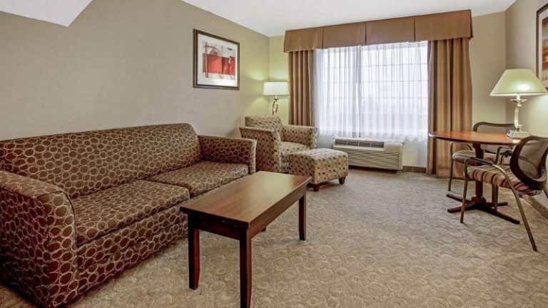 La Quinta Inn & Suites by Wyndham Bismarck