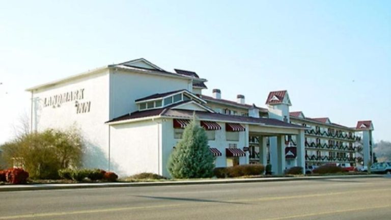 Landmark Inn