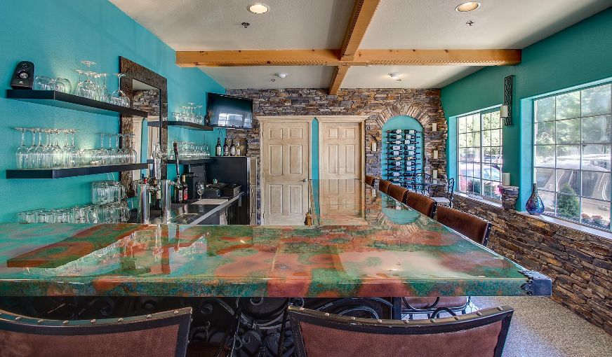 Leavenworth Village Inn, room with private jacuzzi, photo 7