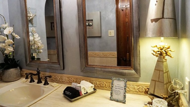 Louisiana Cajun Mansion Bed & Breakfast