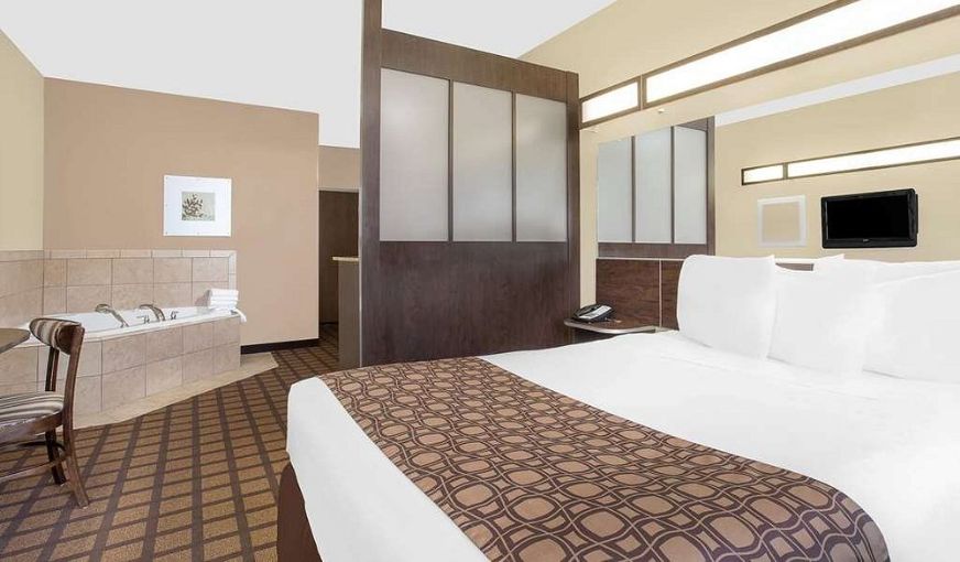 Microtel Inn & Suites by Wyndham Mansfield