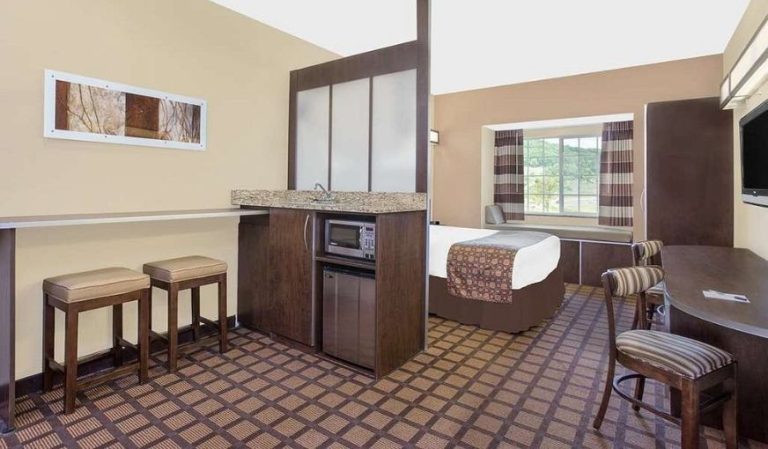 Microtel Inn & Suites by Wyndham Mansfield