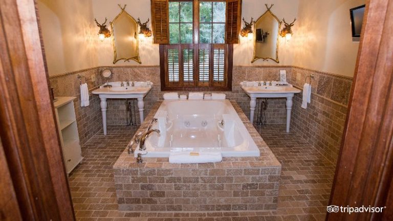 Mirror Lake Inn Resort & Spa