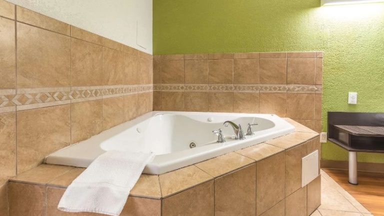 Motel 6 Huntington