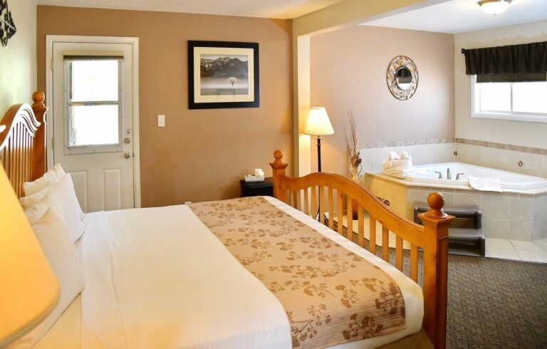 Murphy’s River Lodge