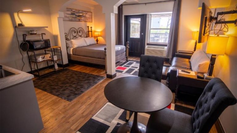 Nuk’s Executive Suites