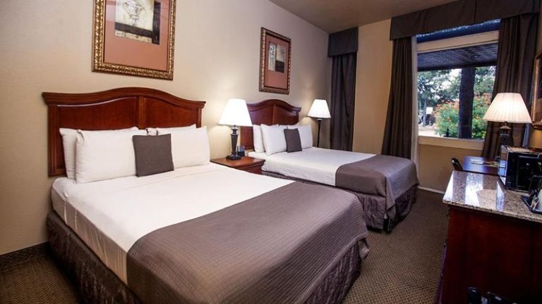 O’Brien Riverwalk Boutique Hotel
