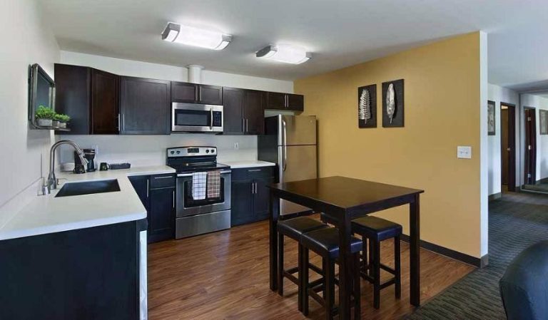 Oxford Suites Yakima