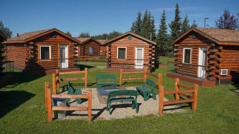 Pike’s Waterfront Lodge, room with private jacuzzi, photo 5