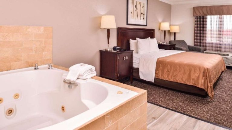 Quality Inn & Suites Beaumont