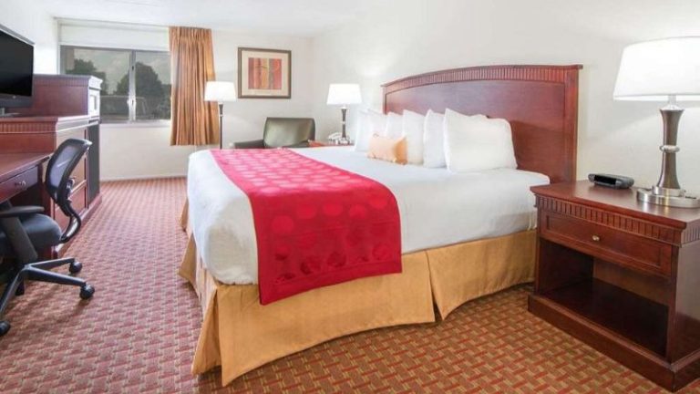 Ramada by Wyndham Enid